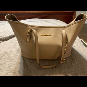 Light grey large Michael Kors